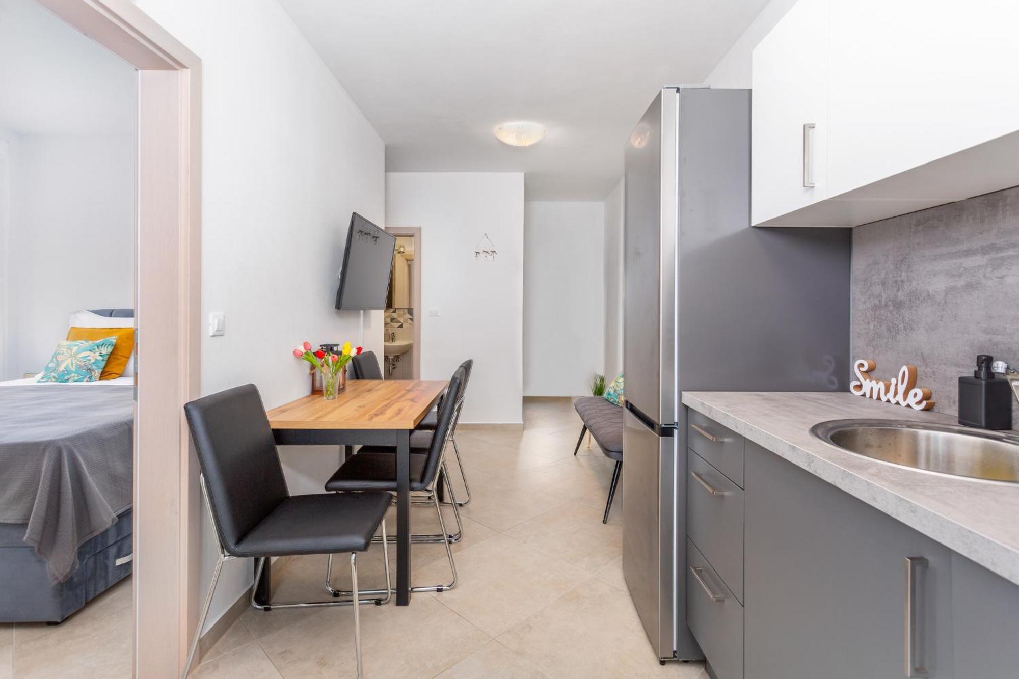 Divine Apartments Baška Екстериор снимка